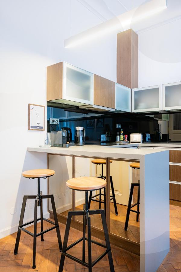 Elegant Paris Ave Apartment With A Terrace Prague Luaran gambar
