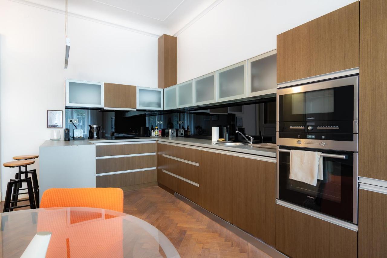 Elegant Paris Ave Apartment With A Terrace Prague Luaran gambar